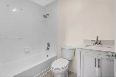 7785 W 30th Ct #F-210, Hialeah, FL 33018 - Photo 15