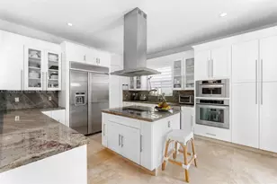 2143 N Bay Rd, Miami Beach, FL 33140 - Photo 11