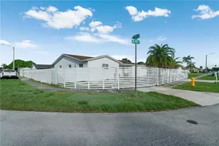 17040 SW 107th Ct, Miami, FL 33157 - Photo 3