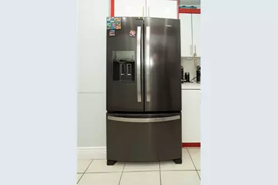 298 E 3rd St #102, Hialeah, FL 33010 - Photo 17