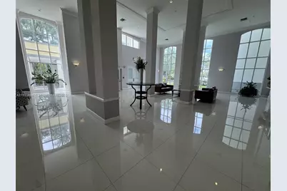 9725 NW 52nd St #114, Doral, FL 33178 - Photo 3