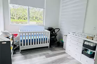 9725 NW 52nd St, Doral, FL 33178 - Photo 13