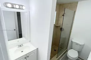 401 SE 23rd Ave, Boynton Beach, FL 33435 - Photo 9