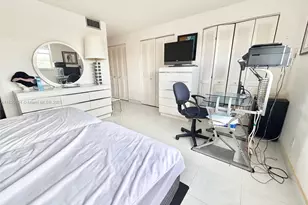 141 SE 3rd Ave, Dania Beach, FL 33004 - Photo 13