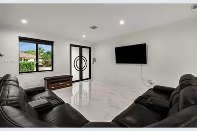 15987 SW 141st St, Miami, FL 33196 - Photo 7
