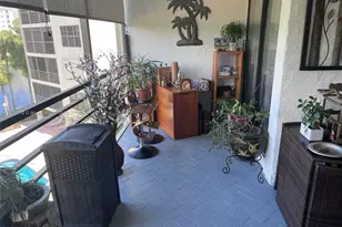 2307 S Cypress Bend Dr, Pompano Beach, FL 33069 - Photo 21