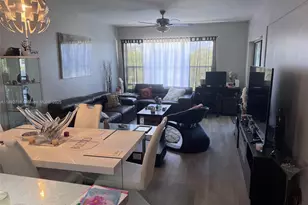 2307 S Cypress Bend Dr, Pompano Beach, FL 33069 - Photo 7