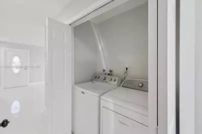 2754 NW 193rd Ter, Miami Gardens, FL 33056 - Photo 9