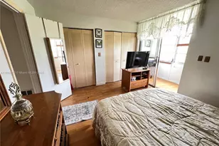 8851 Sunrise Lakes Blvd, Sunrise, FL 33322 - Photo 13