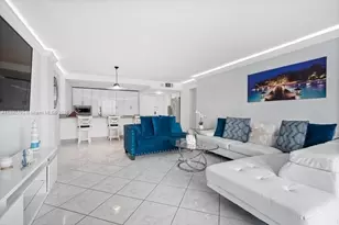 3800 S Ocean Dr, Hollywood, FL 33019 - Photo 3