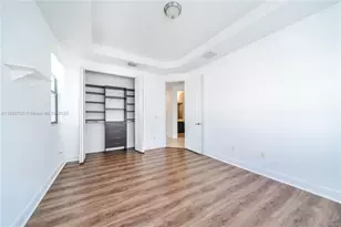 8478 NW 52nd St, Doral, FL 33166 - Photo 31