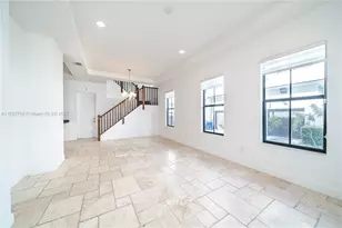 8478 NW 52nd St, Doral, FL 33166 - Photo 7