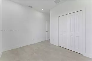 752 Cardinal St E, Lehigh Acres, FL 33974 - Photo 21