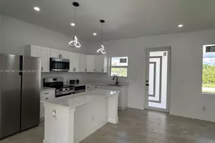 752 Cardinal St E, Lehigh Acres, FL 33974 - Photo 7