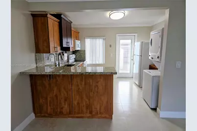 1690 E 5th Ave #1690, Hialeah, FL 33010 - Photo 5