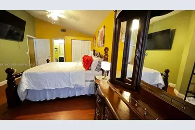 [Address not provided], North Lauderdale, FL 33068 - Photo 11