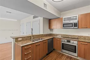9055 SW 73rd Ct, Miami, FL 33156 - Photo 13