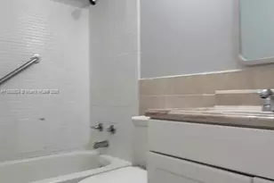 287 Norwich L, West Palm Beach, FL 33417 - Photo 11