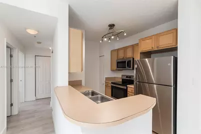 6001 SW 70th St #609, South Miami, FL 33143 - Photo 1