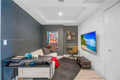 55 SW 9th St #3205, Miami, FL 33130 - Photo 15