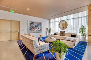 55 SW 9th St, Miami, FL 33130 - Photo 27