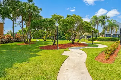 9917 W Elm Ln, Miramar, FL 33025 - Photo 49