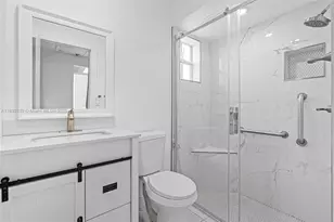 9917 W Elm Ln, Miramar, FL 33025 - Photo 5