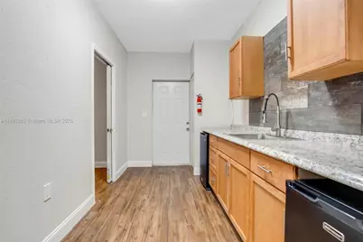 8111 SW 205th St, Cutler Bay, FL 33189 - Photo 19