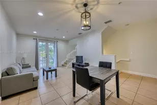 430 SW 147th Ave, Pembroke Pines, FL 33027 - Photo 3