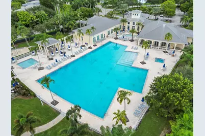 236 SE 32nd Ave, Homestead, FL 33033 - Photo 17