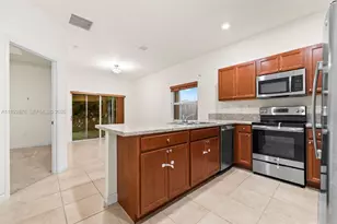 236 SE 32nd Ave, Homestead, FL 33033 - Photo 5