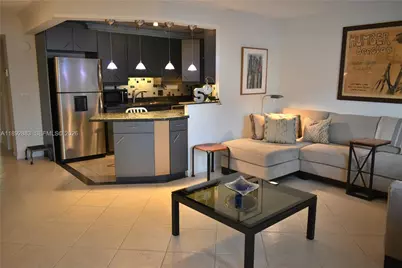 2011 Cornwall #A, Boca Raton, FL 33434 - Photo 3
