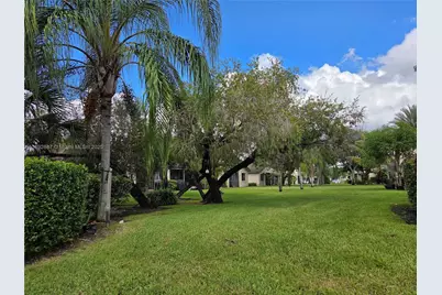 460 Lakeview Drive #2, Weston, FL 33326 - Photo 27
