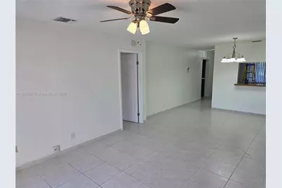 460 Lakeview Drive #2, Weston, FL 33326 - Photo 11