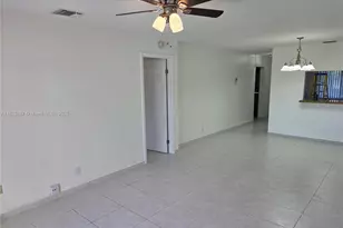 460 Lakeview Dr, Weston, FL 33326 - Photo 11