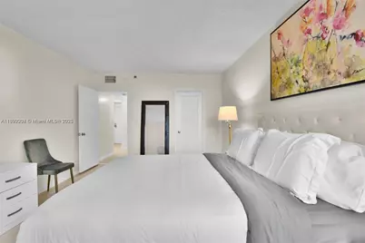 2301 Collins Ave #425, Miami Beach, FL 33139 - Photo 19