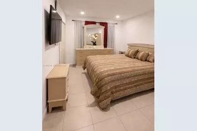 1350 W 53rd St #24, Hialeah, FL 33012 - Photo 3