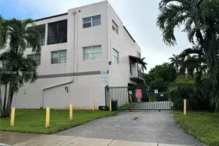 1350 W 53rd St, Hialeah, FL 33012 - Photo 13
