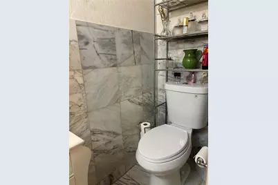 1350 W 53rd St #24, Hialeah, FL 33012 - Photo 23