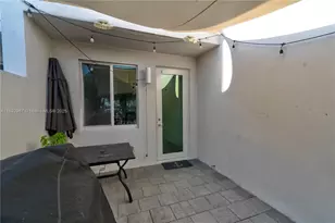 10450 NW 67th St, Doral, FL 33178 - Photo 25