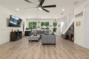 10450 NW 67th St, Doral, FL 33178 - Photo 3