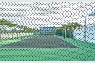 10450 NW 67th St, Doral, FL 33178 - Photo 27