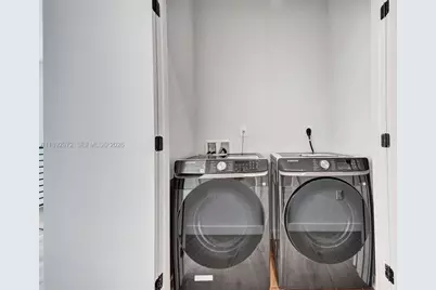 505 NE 61st St, Miami, FL 33137 - Photo 31