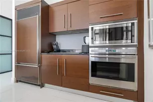 465 Brickell Ave, Miami, FL 33131 - Photo 15