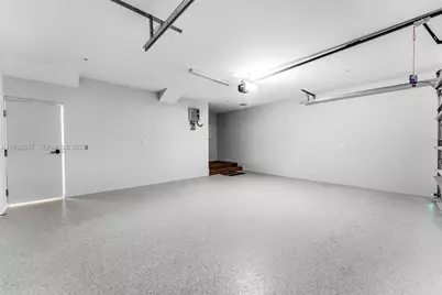 527 NE 61st St, Miami, FL 33137 - Photo 17