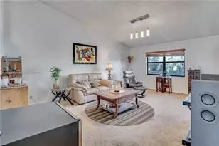 7641 NW 99th Ave, Tamarac, FL 33321 - Photo 13