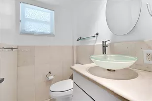 9700 E Bay Harbor Dr, Bay Harbor Islands, FL 33154 - Photo 11