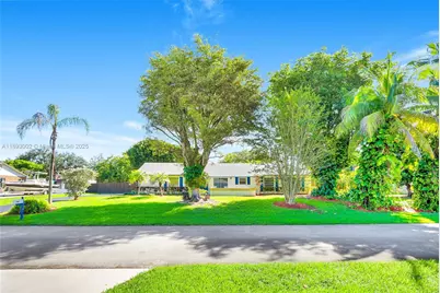 18045 SW 87th Ct, Palmetto Bay, FL 33157 - Photo 1