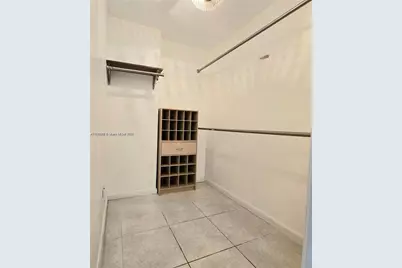 18071 Biscayne Blvd #302, Aventura, FL 33160 - Photo 21