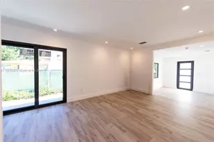 764 NW 36th Ave, Miami, FL 33125 - Photo 11